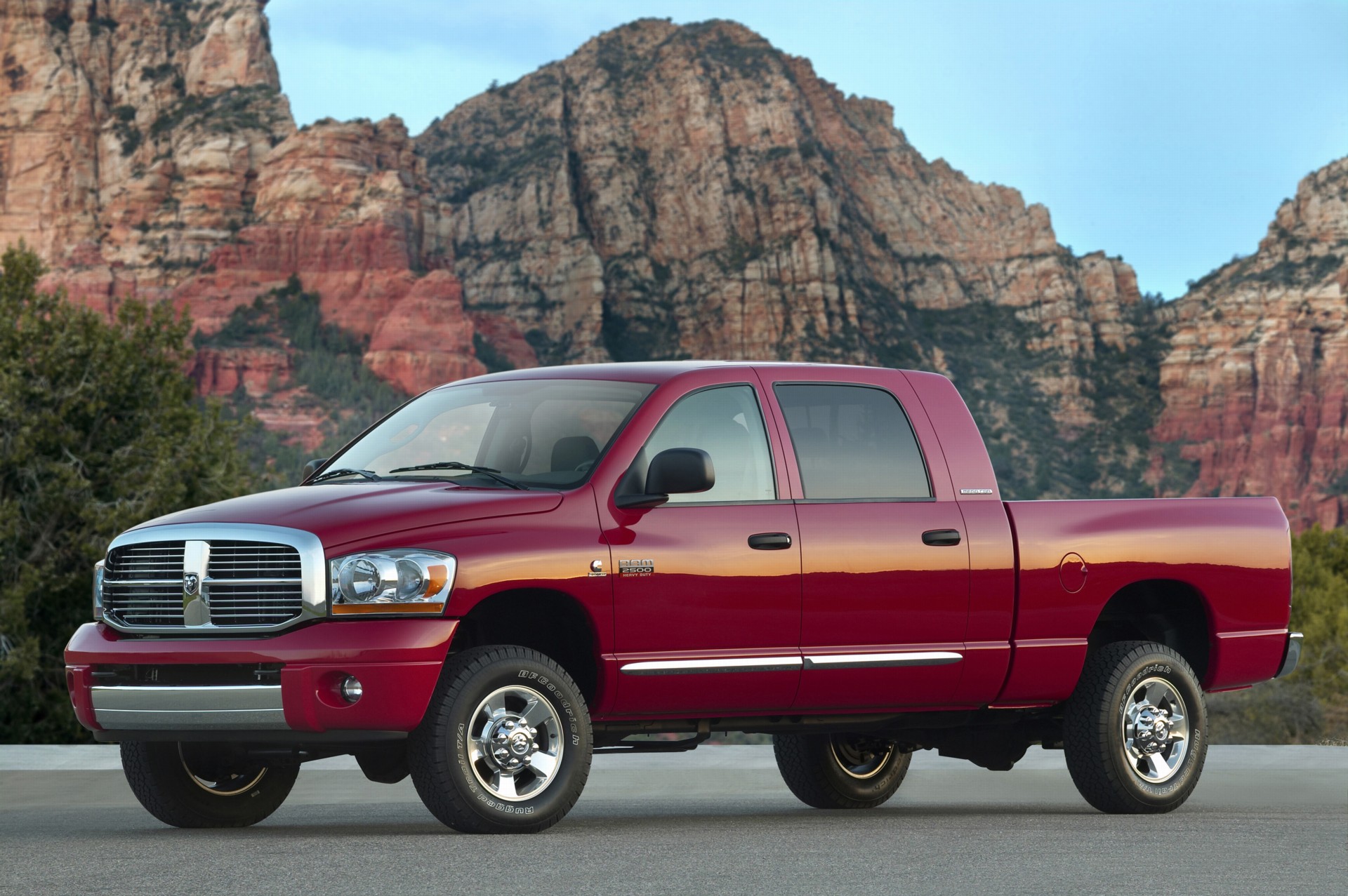 2007-dodge-ram-3500-pictures-history-value-research-news