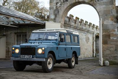The Power of Choice: Potent new Defender V8 and exclusive special editions join the range