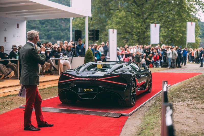 Timeless Bugatti roadsters radiate elegance within Concorso d'Eleganza Villa d'Este