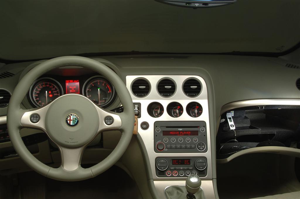 2009 Alfa Romeo 159 Image. Photo 3 of 13