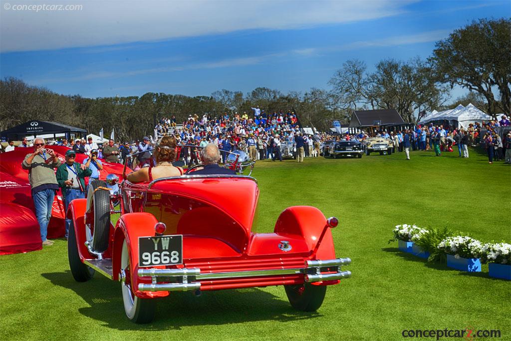 1928 Auburn Model 115 background image