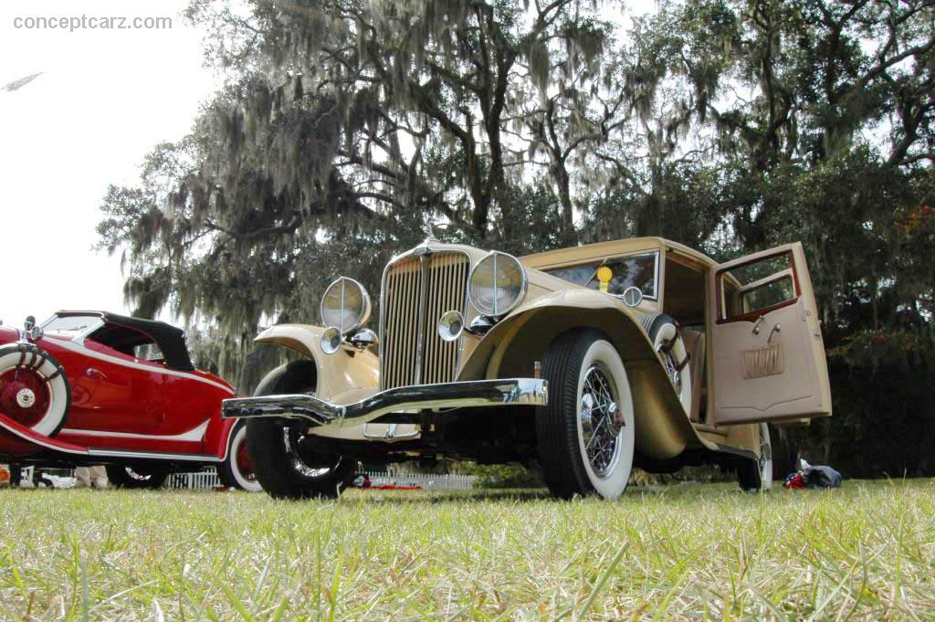 1932 Auburn 8-100A