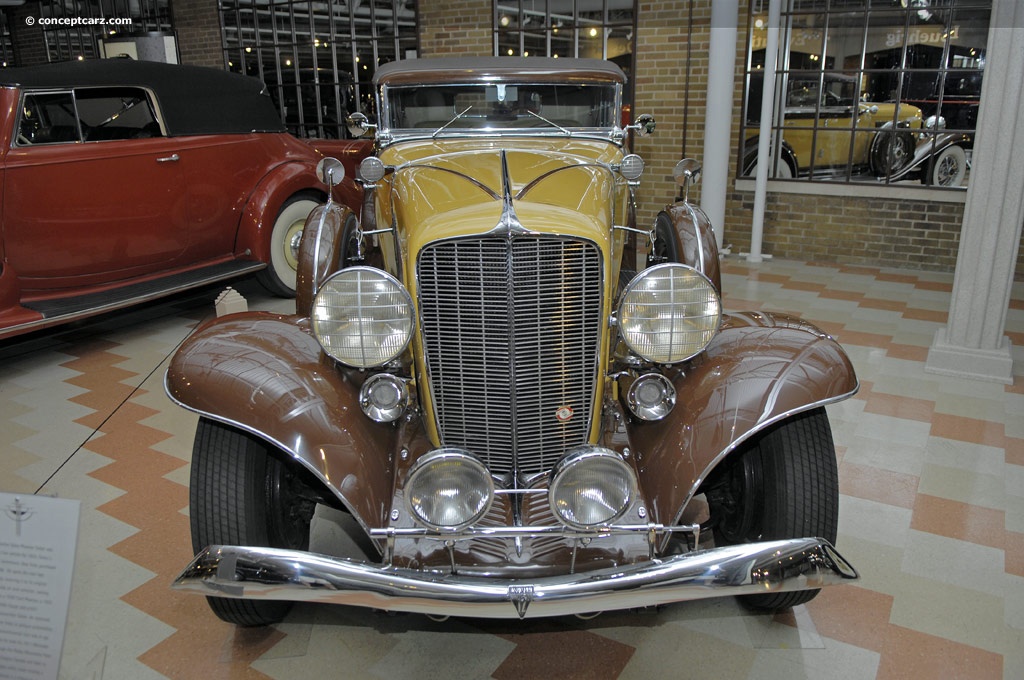 1933 Auburn Model 12-165