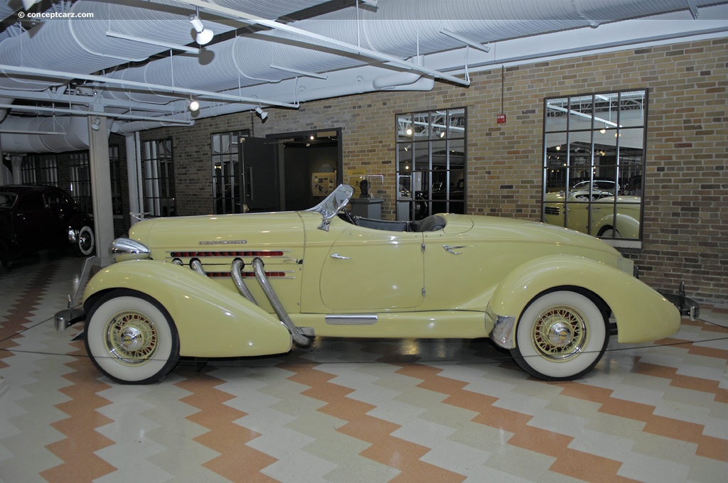 1935 Auburn Model 851