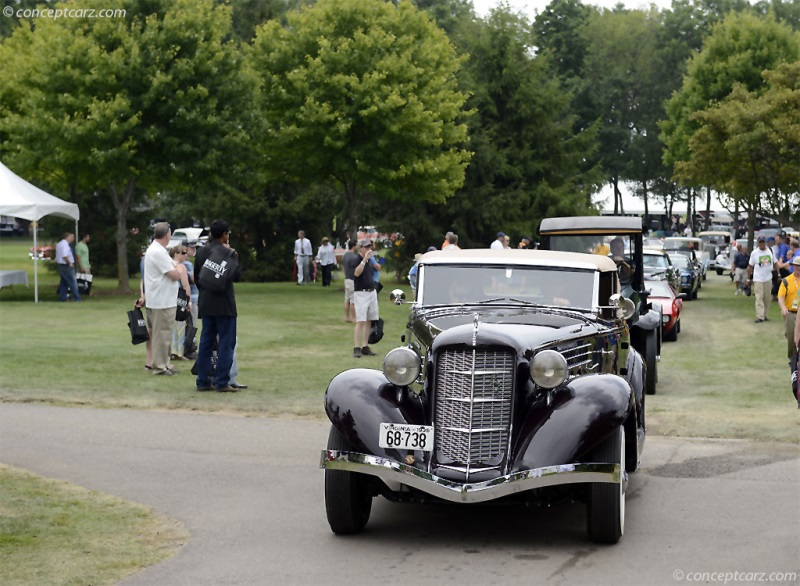 1935 Auburn Model 851