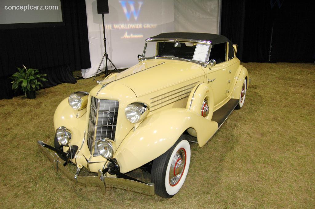 1935 Auburn Model 851