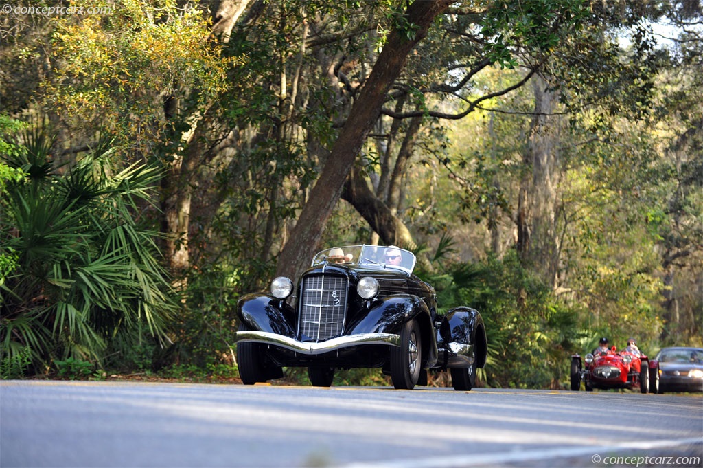 1936 Auburn 852