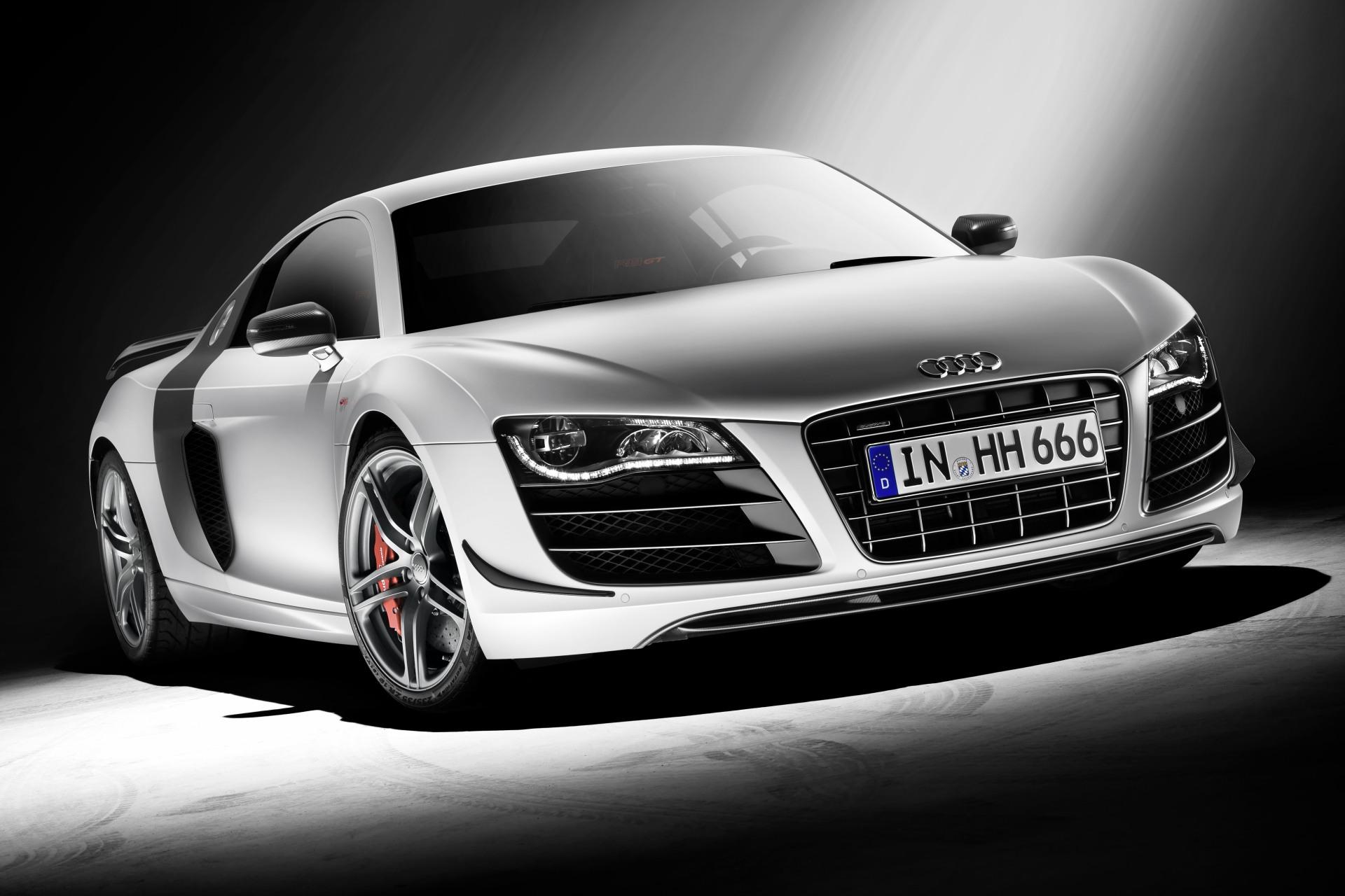 Experience The Power Of The 2010 Audi R8 GT