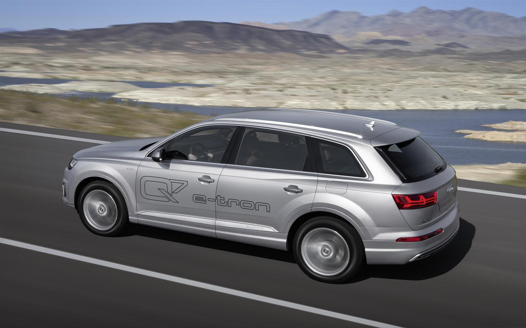 2015 Audi Q7 e-tron 2.0 TFSI quattro