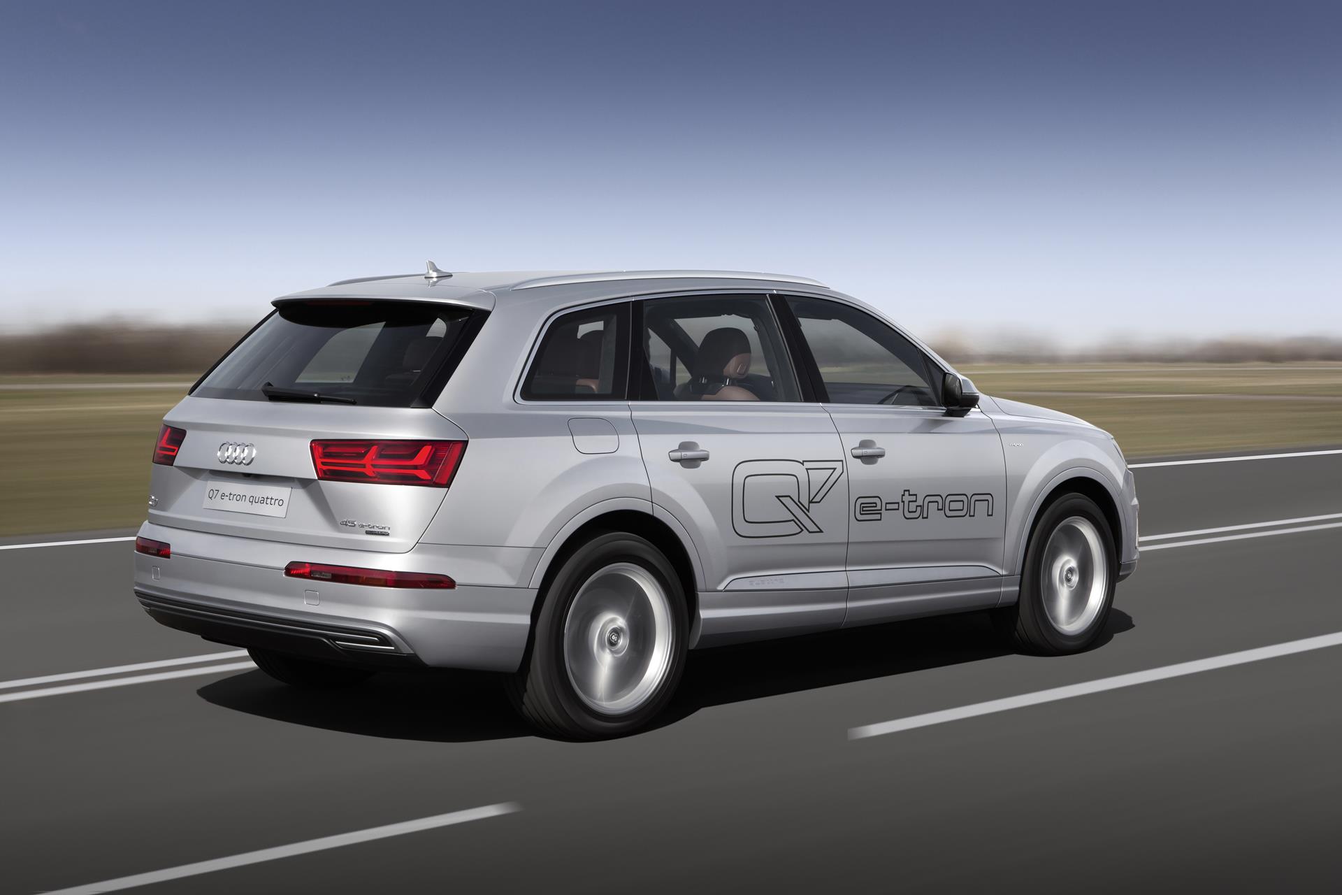 2015 Audi Q7 e-tron 2.0 TFSI quattro