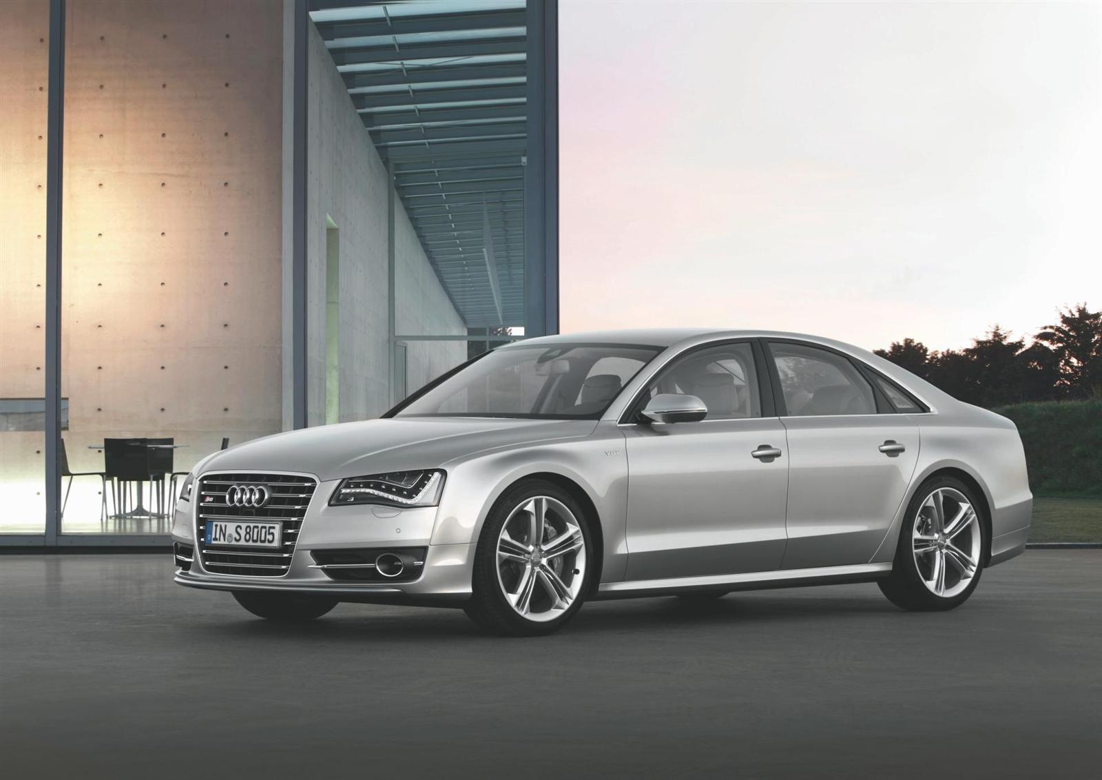 2012 Audi S8