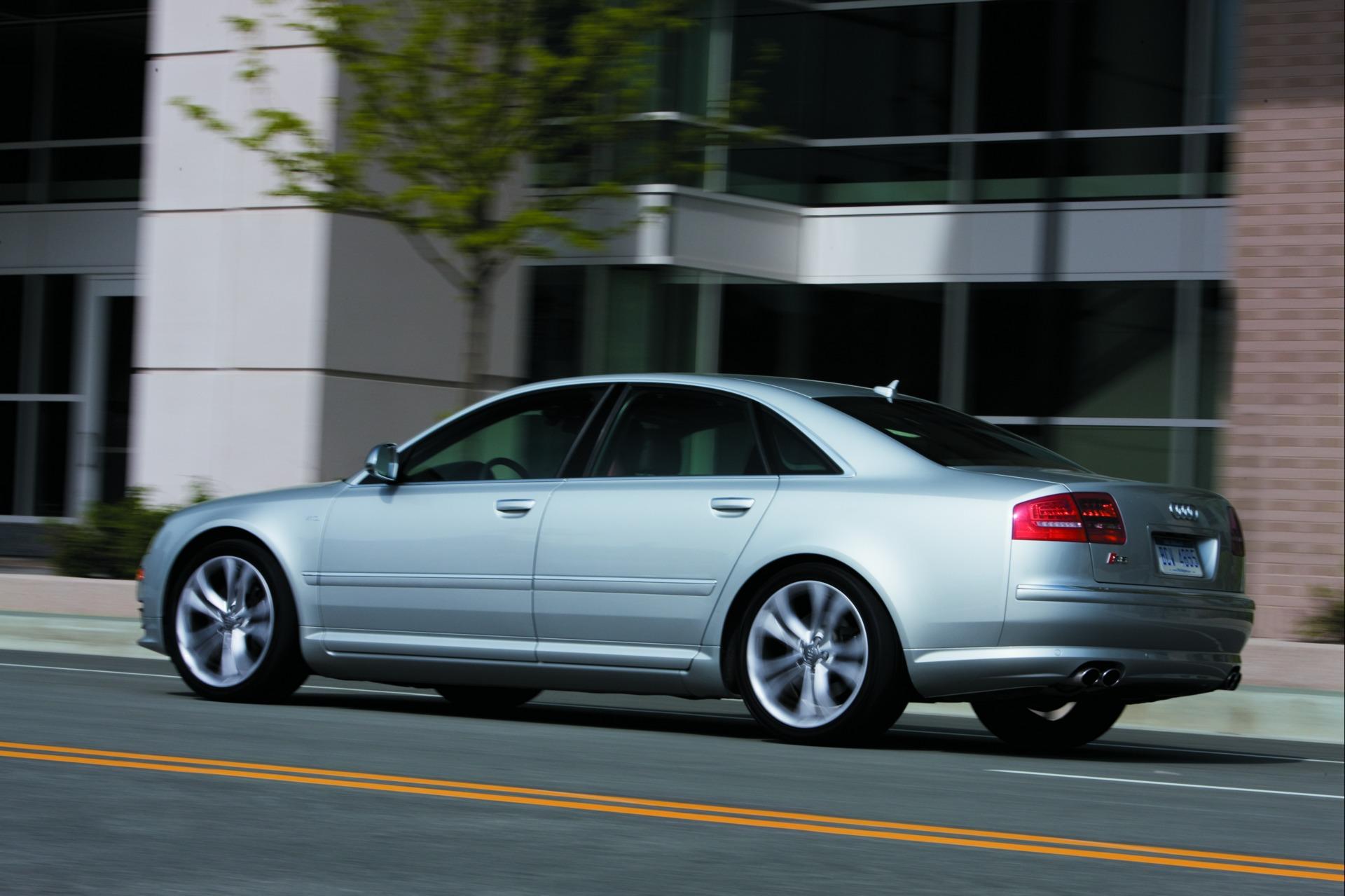 2008 Audi S8