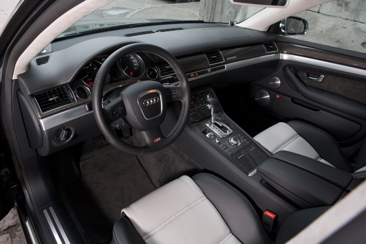 2007 Audi S8