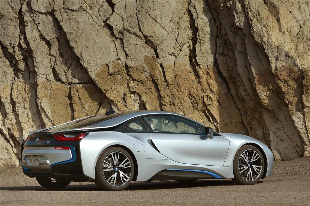 2016 BMW i8