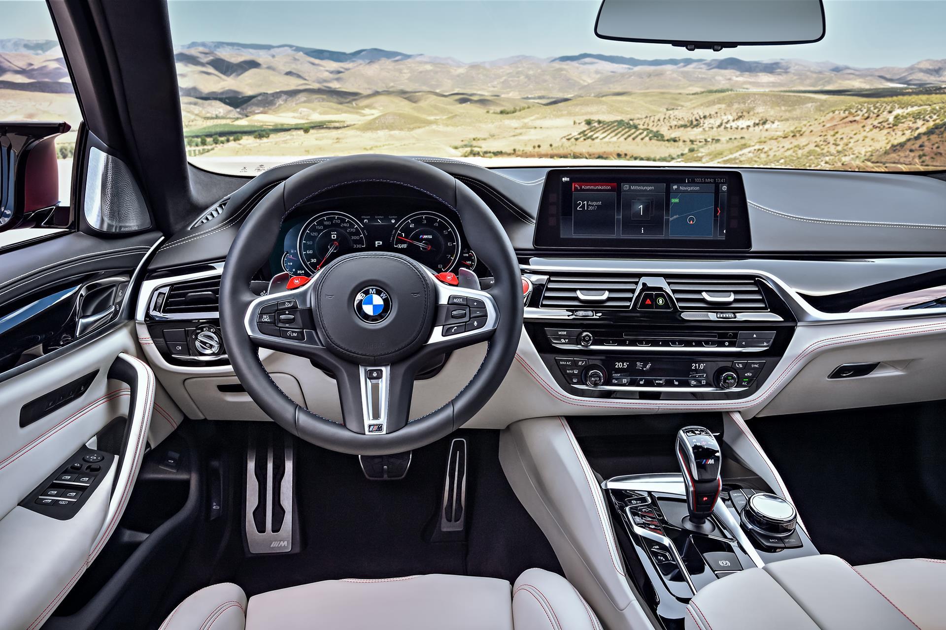 BMW M5 салон бесплатно