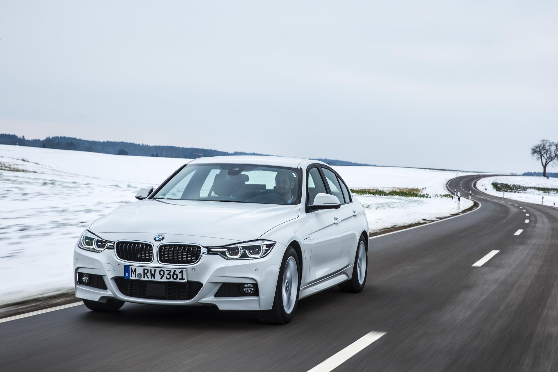 2016 BMW 330e