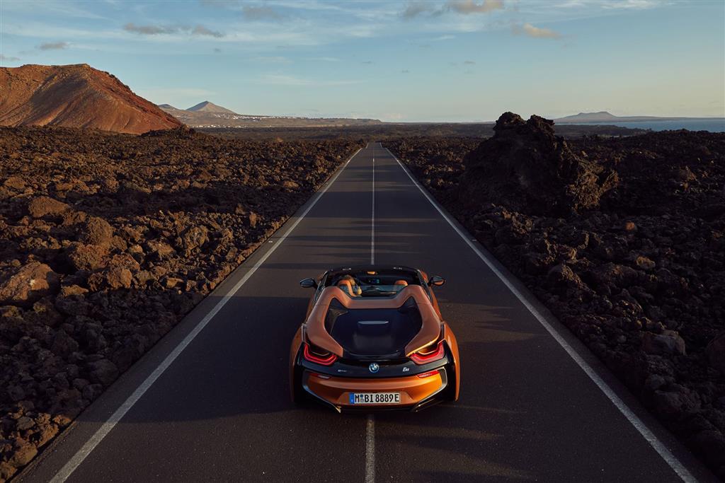 2018 BMW i8 Roadster