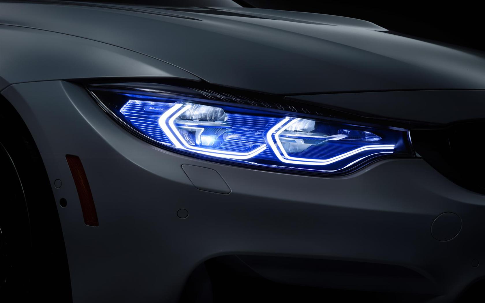 2015 BMW M4 Concept Iconic Lights