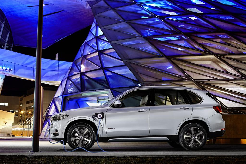 2015 BMW X5 xDRIVE40e