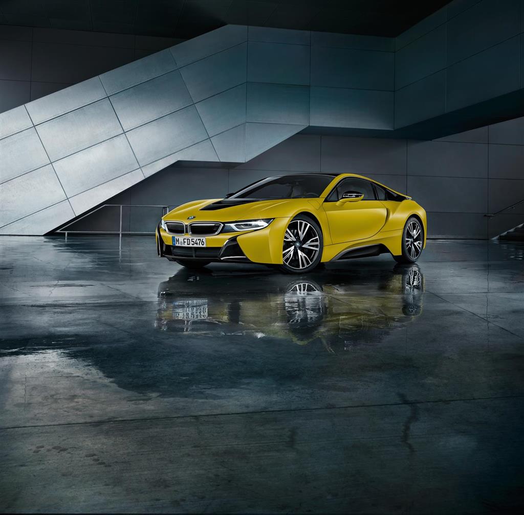 2017 BMW i8 Frozen Yellow Edition