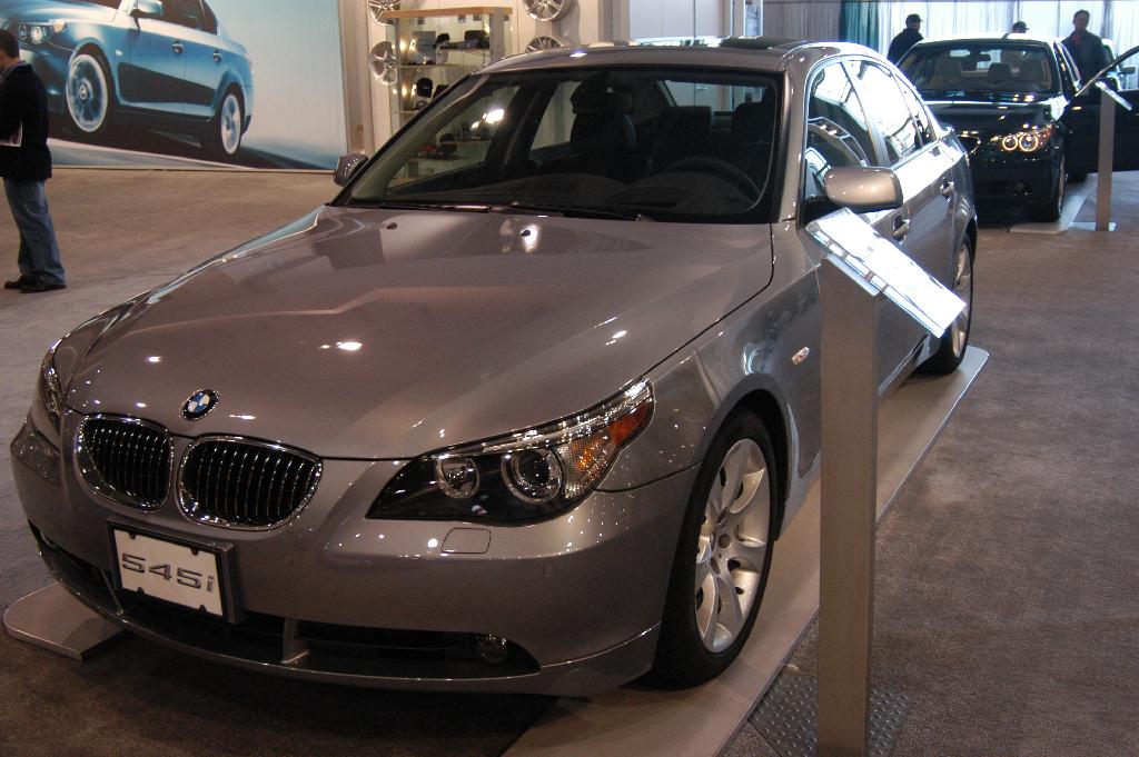 Auction Results and Sales Data for 2005 BMW 545i