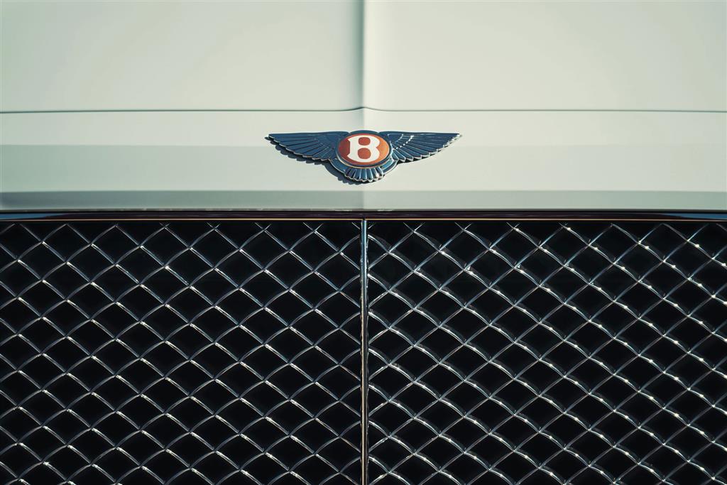 2018 Bentley Bentayga Hybrid