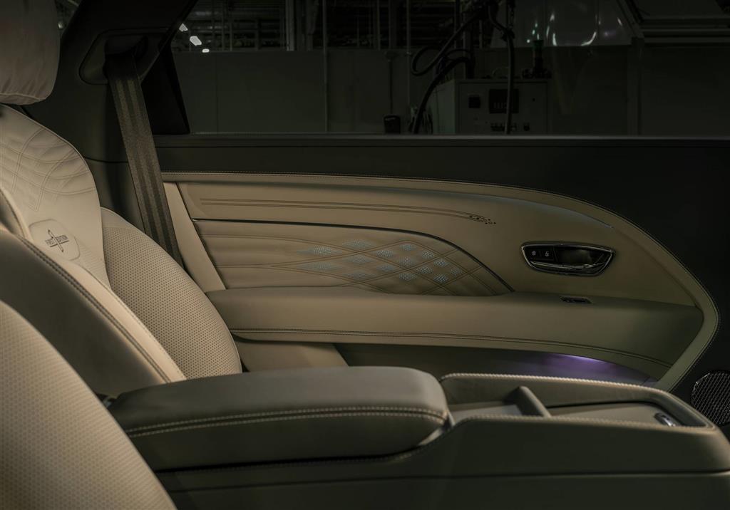 2022 Bentley Bentayga EWB Azure First Edition
