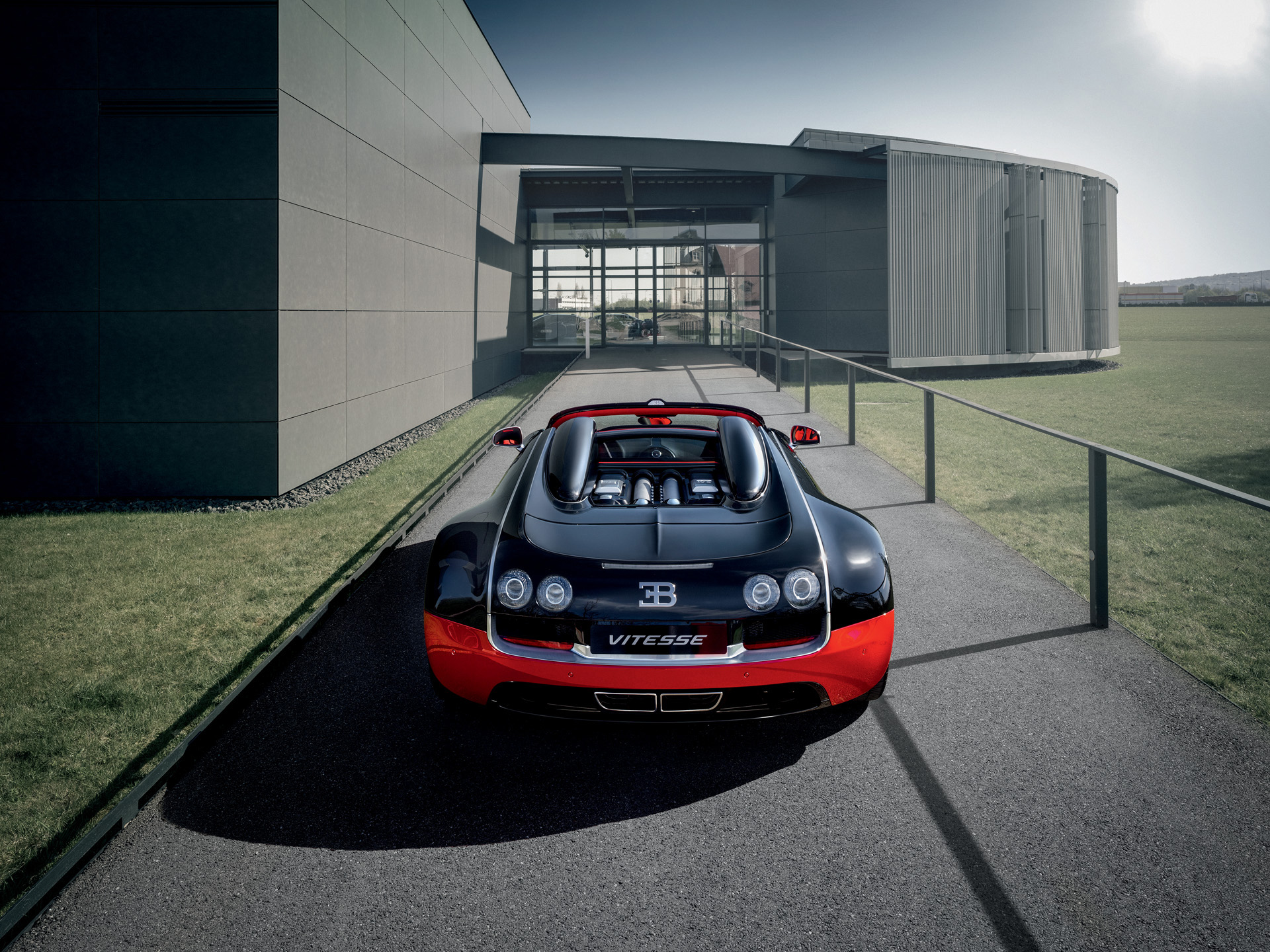 2012 Bugatti Veyron Grand Sport Vitesse Black and Red