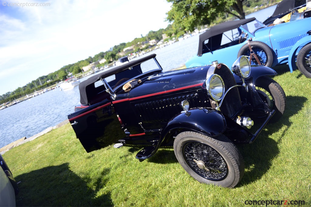 1932 Bugatti Type 49 background image
