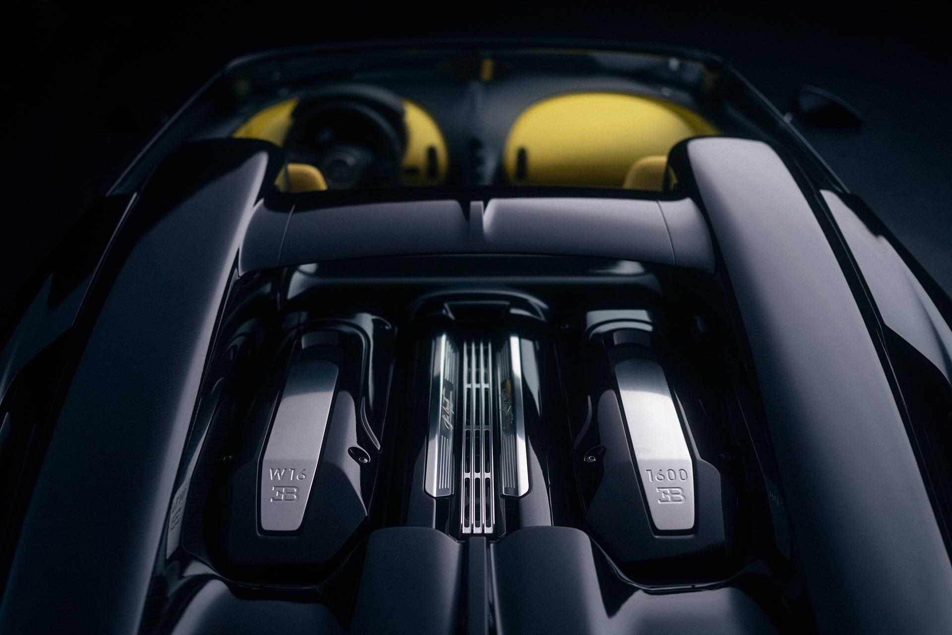 2022 Bugatti W16 Mistral