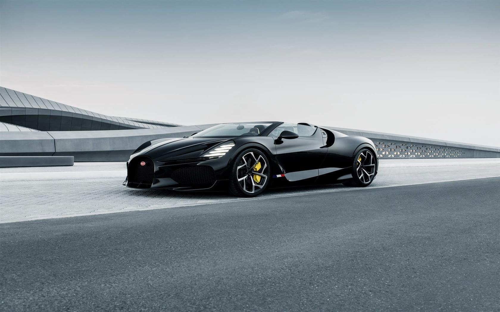 2022 Bugatti W16 Mistral