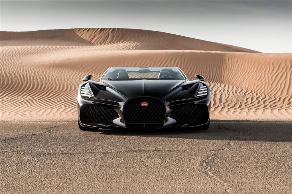 2022 Bugatti W16 Mistral