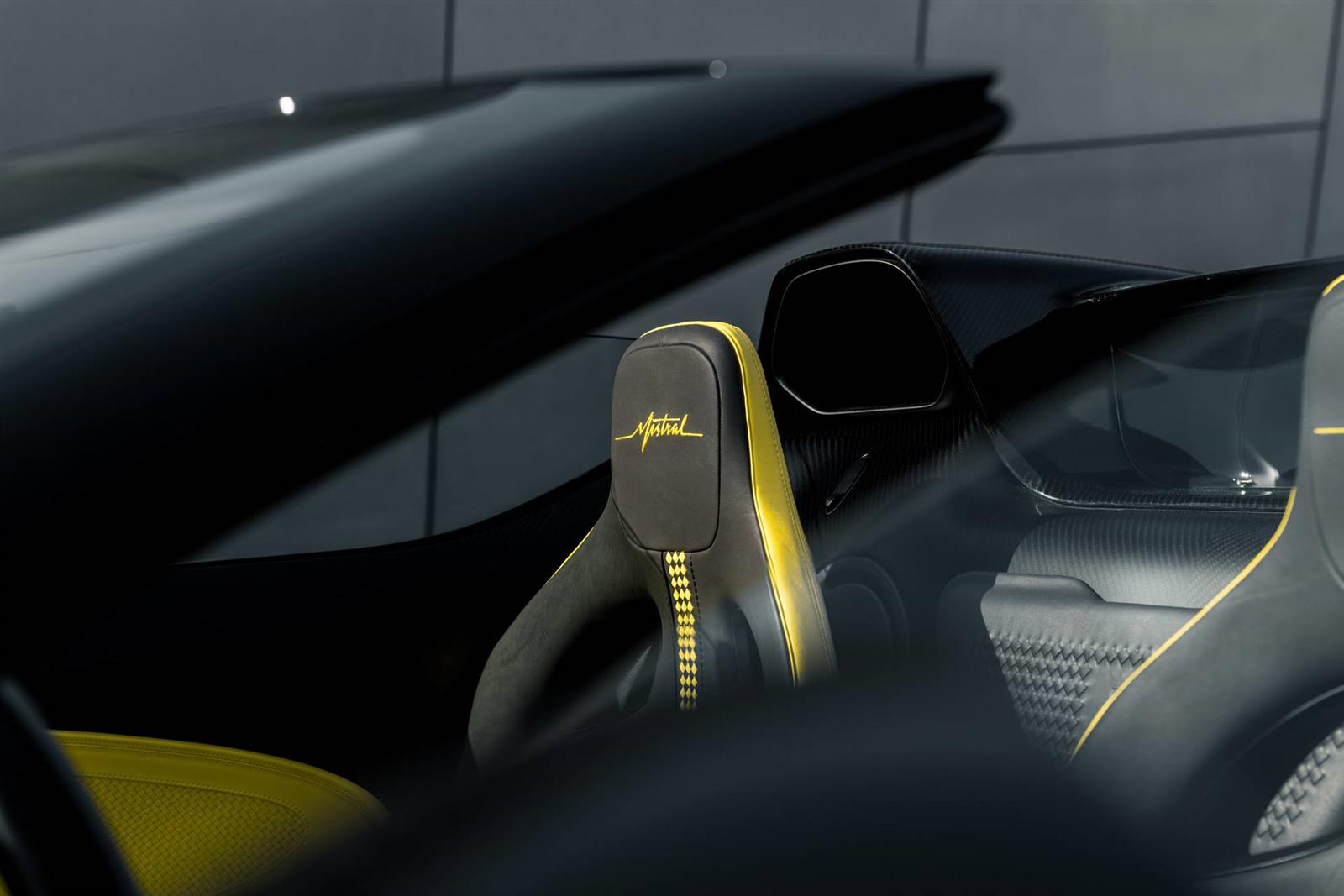 2022 Bugatti W16 Mistral