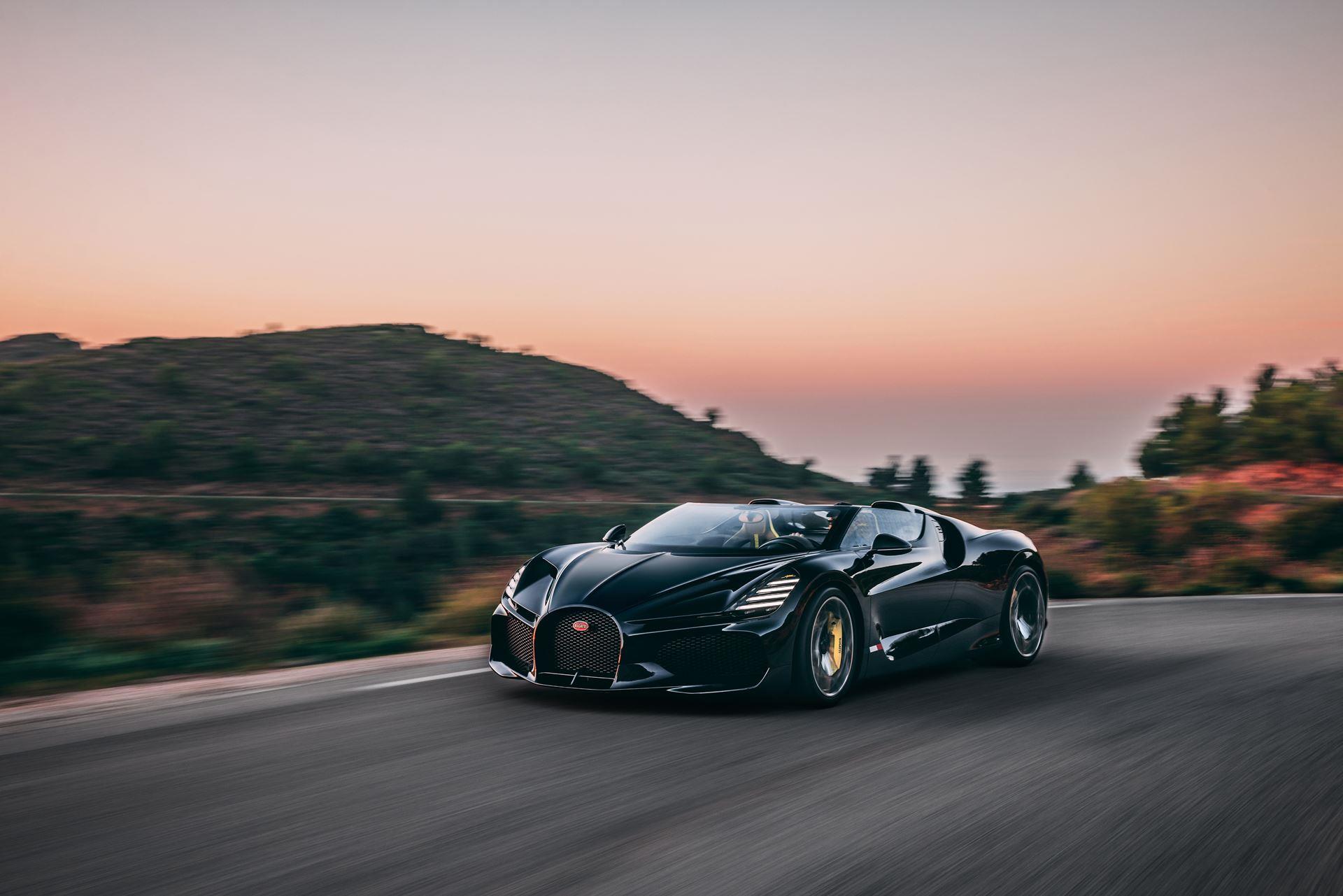 2022 Bugatti W16 Mistral