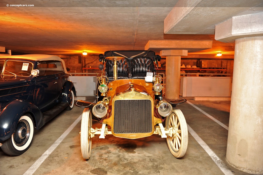 1907 Buick Model G background image