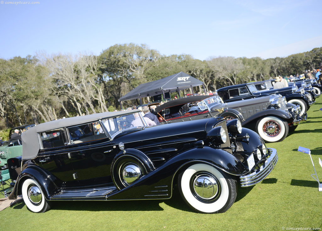 1933 Cadillac Series 452-C Sixteen