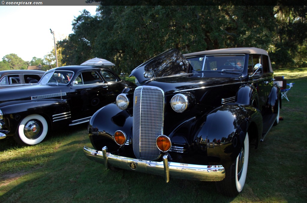 1937 Cadillac Series 85