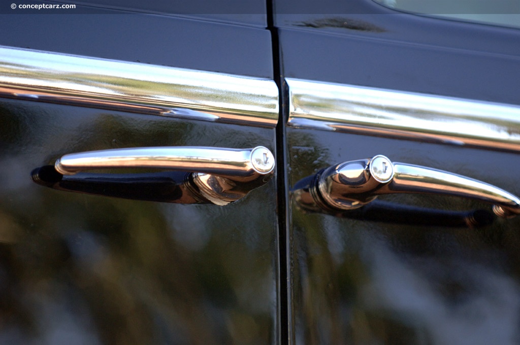 1940 Cadillac Series 90 Sixteen