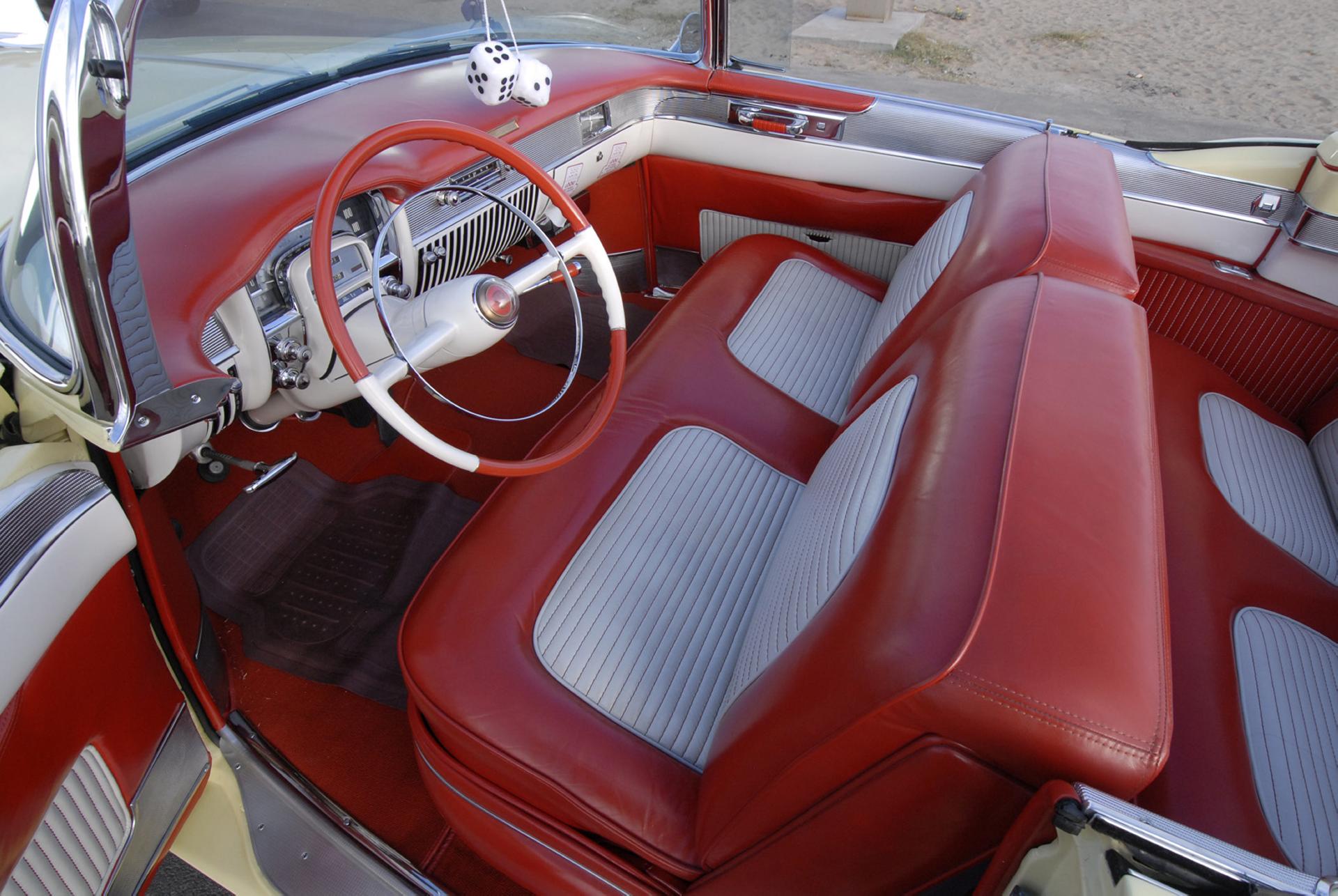 Ремонт американских автомобилей. Cadillac Eldorado 1953 Interior. 1953 Cadillac Series 62 салон. Cadillac Eldorado 1953 пикап. Cadillac Eldorado 1954 салон.