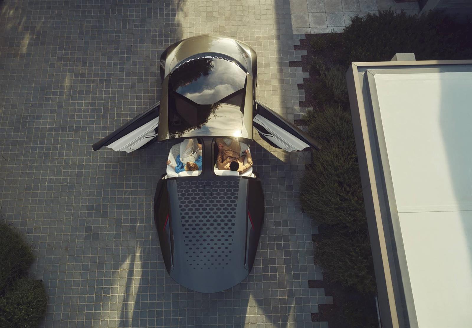 2022 Cadillac InnerSpace Autonomous Concept