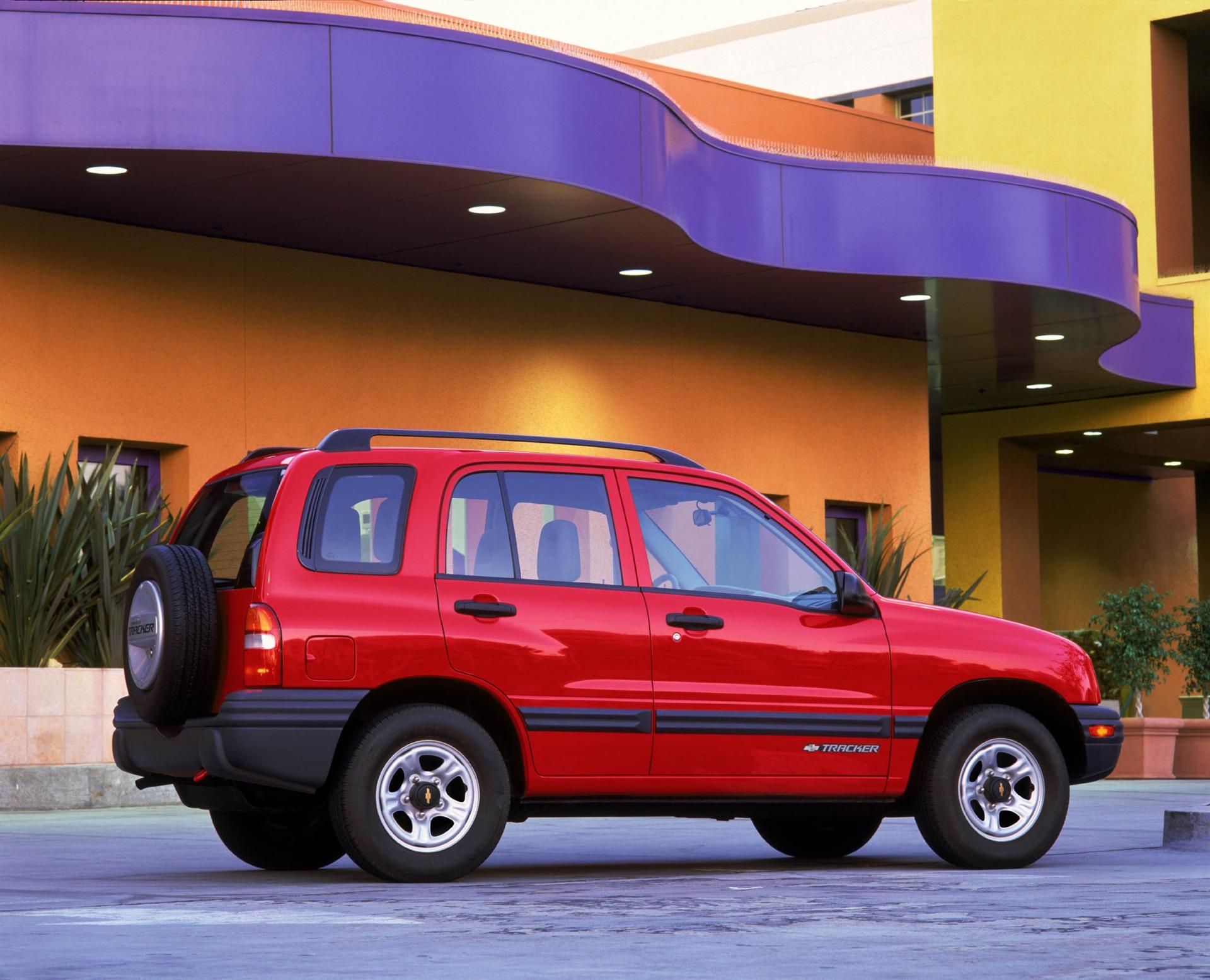 2002 Chevrolet Tracker History, Pictures, Sales Value, Research and News