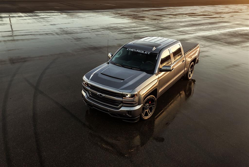 2017 Chevrolet Silverado Performance SEMA Concept