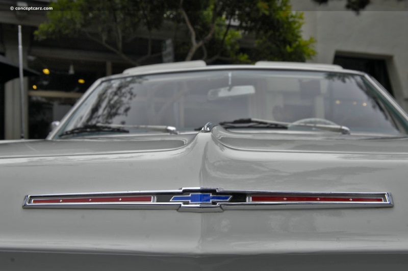 1965 Chevrolet Impala Series vehicle information