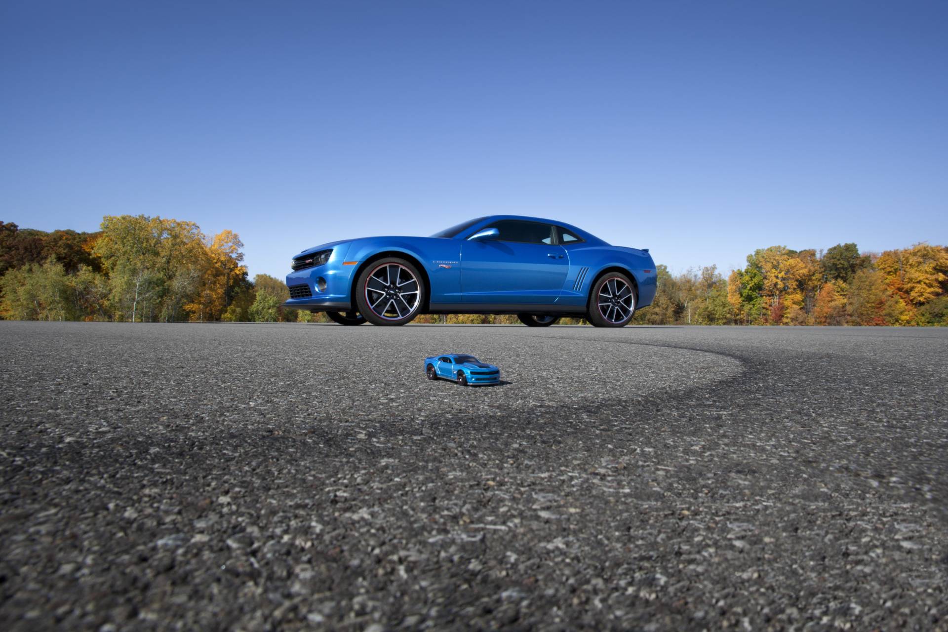 2012 Chevrolet Camaro Hot Wheels Edition