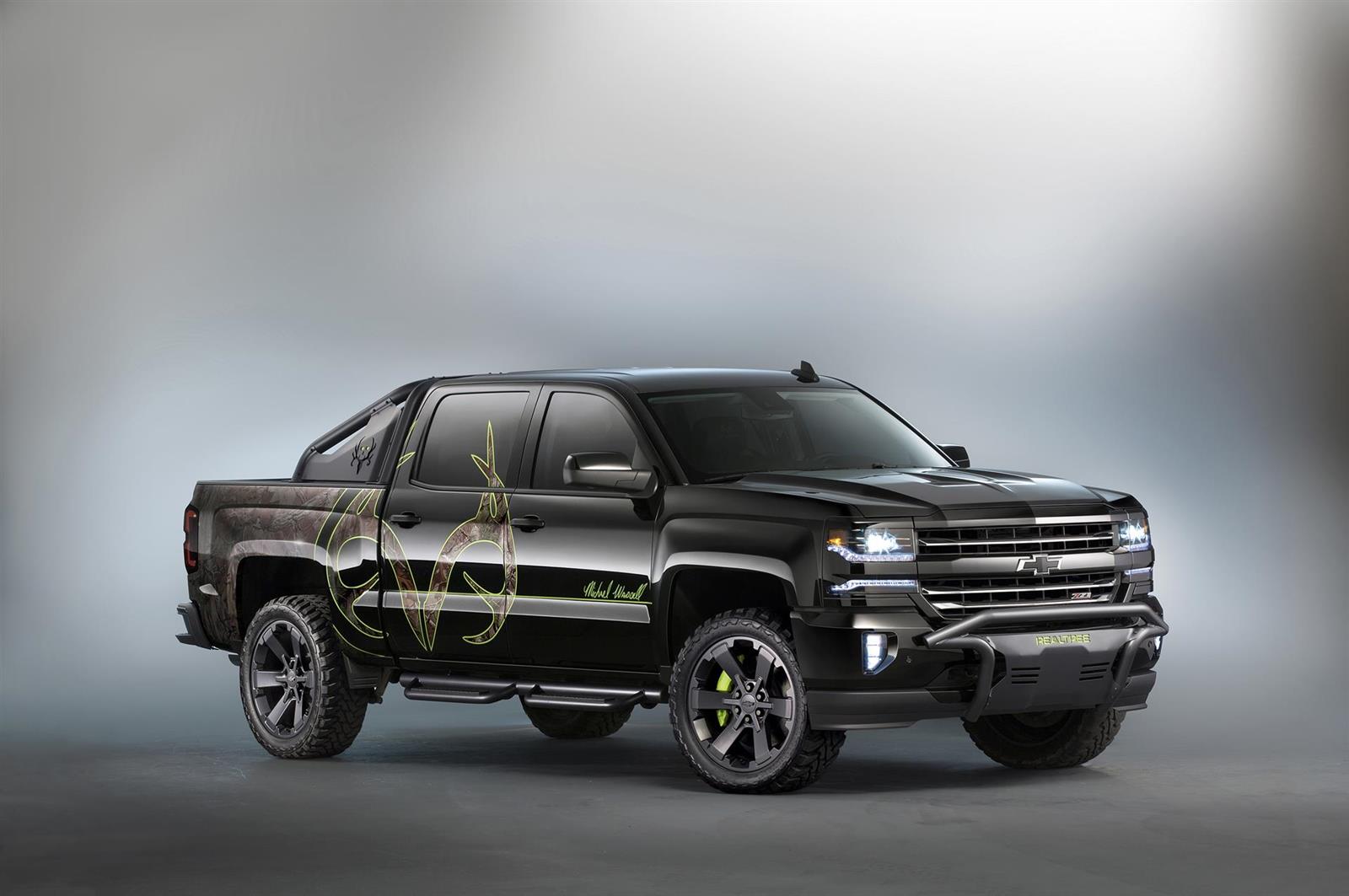 2015 Chevrolet Silverado Realtree Bone Collector