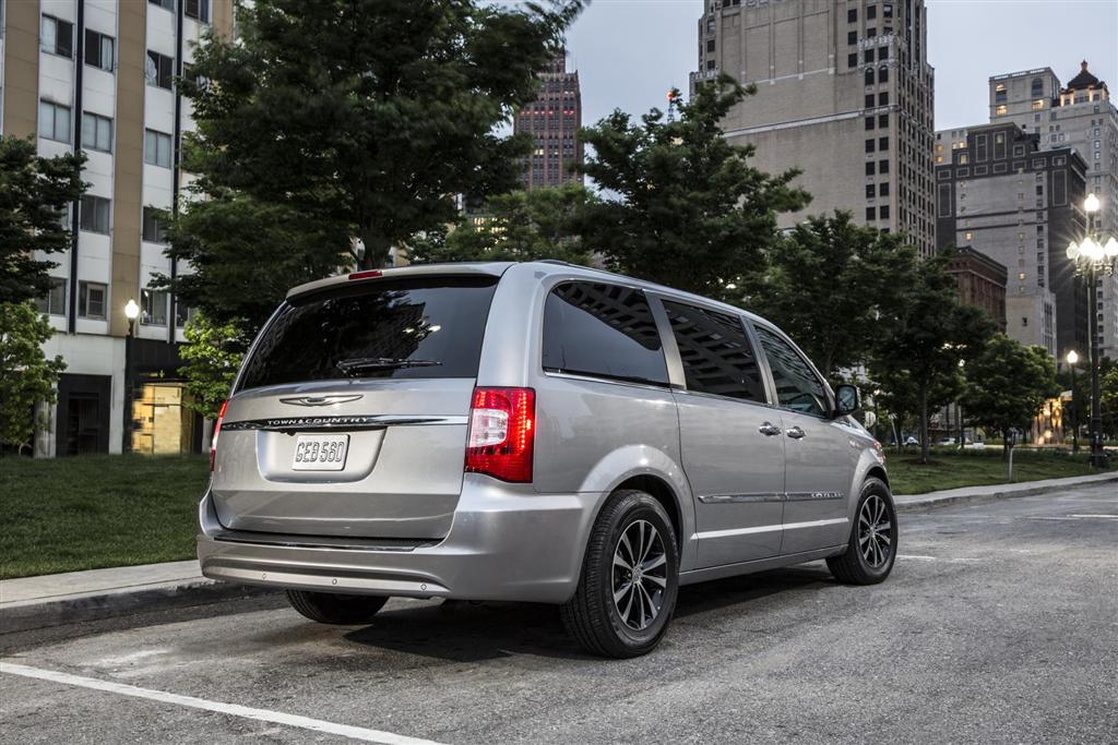 2014 Chrysler Town & Country