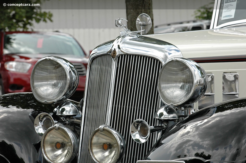 1933 Chrysler CL Custom Imperial