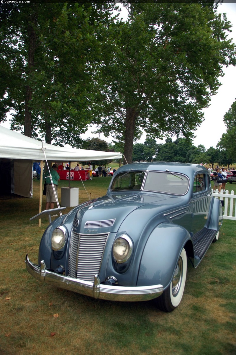1937 Chrysler Airflow Series C-17