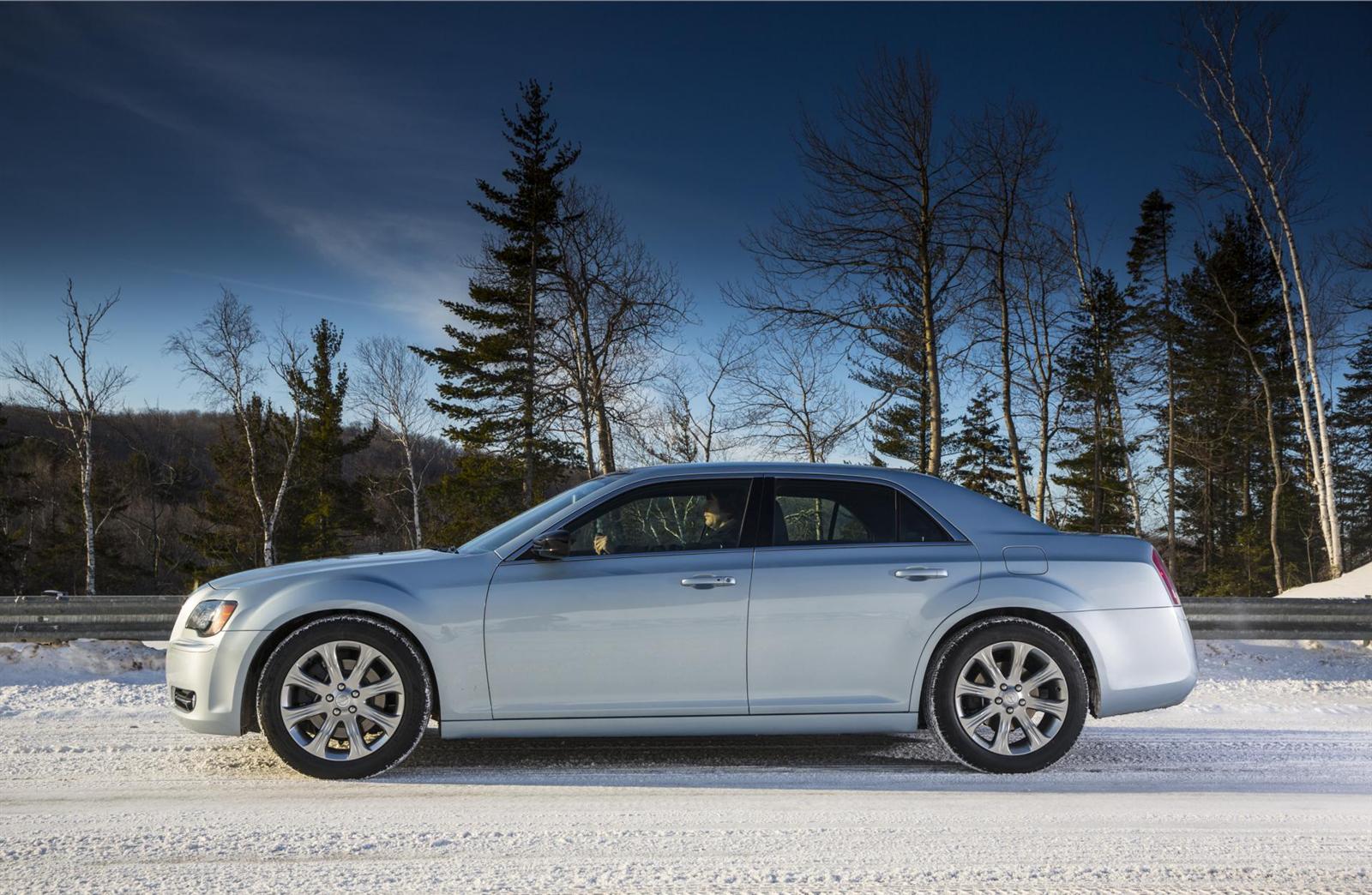 2013 Chrysler 300 Glacier