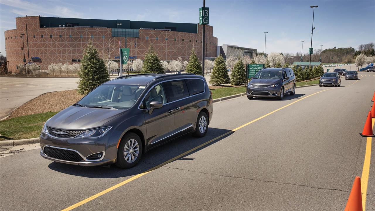 2017 Chrysler Pacifica Touring Plus